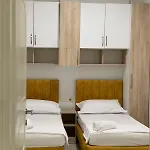 Joni Apartment *